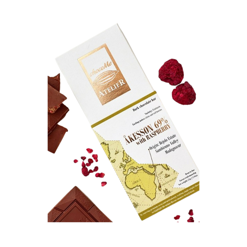 ChocoMe  - Étcsokoládé Akesson-ból származó kakaóbabból, liofilizált málnával