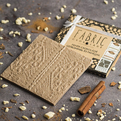 Fabric Chocolate - Fehér csokoládé citrommal és fahéjjal